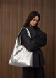 Жіноча сумка Sambag HOBO M срібло 35 х 40 х 8 см (53200003) - зображення 1