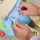 Розвиваюча іграшка для малюків Fisher-Price: плюшевий зайчик, що навчає вдягання, для дітей дошкільного віку від 2 років. - изображение 5