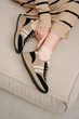 Жіночі шкіра-замша кросівки PARADIZE SHOES чорно-бежевого кольору на двоколірній підошві 39 розмір (устілка 25,8 см) - зображення 6