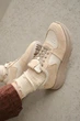 Демисезонные кожаные кроссовки PARADIZE SHOES с замшевыми вставками темно-бежевого цвета на высокой подошве 36 размер (стелька 24 см) - изображение 4