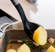 Ложка для сервировки с прорезями KitchenAid Classic 34 см черная (KHH004OHOBEG) - изображение 3