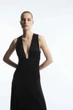 Сукня жіноча COS plunge open-back maxi dress 1183356001 42 Чорний - изображение 2