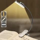 Настольная лампа для чтения светодиодная аккумуляторная на прищепке 22 LED 5 уровней яркости 3000–6000K гибкая металлическая Clip-ножка USB-C ночник регулировка температуры света 1000 мАч до 100 часов работы подсветка книги портативный светильник на стол - изображение 7