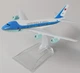 Модель літака Boeing 747-200BVC-25A Air Force One 1:400 металева лита колекційна модель борта №1 США 16 см - зображення 1