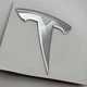 Шильдик эмблема Tesla Model Y Model 3 Chrome на кришку багажника хром металл знак багажник - изображение 1