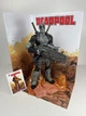 Колекційна фігурка MARVEL Дедпул сірий Deadpool Gray Platinum Edition 27см McFarlane Toys 349 - зображення 1