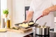 Ложка для сервірування KitchenAid Classic з прорізами 34 см Червона (KHA004OHEREG) - зображення 4