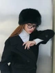 Женская шапка из искуссвенного меха FURGLAM черная с подкладом - изображение 2