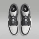 Кросівки Air Jordan Low Grey/White 553558-044 47 - зображення 5