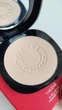Компактная матирующая стойкая пудра оттенок светлый THE ONE Everlasting Oriflame 10 g - изображение 3