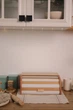 Хлібниця з відкидною кришкою ручної роботи з бука з білими вставками у скандинавському стилі 37×27×17 см. - зображення 1