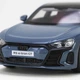 Автомодель інерційна металева Audi RS e-tron GT АВТОПРОМ сіра 1:36 електромобіль із зарядною станцією 68717 - зображення 9