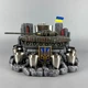 Подарунковий набір для горілки з танком "Т-72Б" металева фляга 300 мл + стопки Ручна робота PA_1073_1 - зображення 1