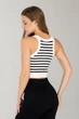Женский бесшовный кроп-топ в полоску Giulia Flex top "Strip" BX07 L Multicolor-white/black, кроп топ в рубчик, из микрофибры, повседневный топ, для спорта - изображение 3