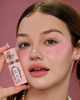 Рідкі рум’яна Flower Knows (Флавер Ноуз) Strawberry Cupid All Day Glow Liquid Blush сяйво на весь день, 7 г - 01-Frosty Strawberry - зображення 3