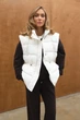 ЖИЛЕТ УТЕПЛЕНИЙ З ЗАТЯЖКАМИ OW001 2502131160309 L/XL Молочний - зображення 1