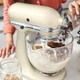 Кухонний комбайн KitchenAid Artisan 4,8 л 5KSM175PSEAC з відкидним блоком кремовий - зображення 9