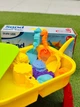 Детский игровой столик песочница для дома игры с кинетическим песком водой в комплекте с крышкой и набором формочек - изображение 2