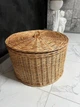 Корзина плетеная с крышкой коричневая (00385) - изображение 7