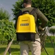 Аккумуляторный ранцевый опрыскиватель STANLEY SXSPBS16E ёмкость резервуара 16 л вес 3.2 кг (SXSPBS16E) - изображение 2