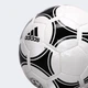 М'яч футбольний Adidas Tango Rosario 656927 FIFA Quality ручний шов (розмір 5) - зображення 4