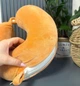 Подушка для путешествий Memory Foam однотонная 32х25х10 см светло-коричневый - изображение 2