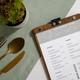 Планшет для меню Inko Horeca A5 из утолщённой и лакированной фанеры ПП12А5 Орех - изображение 5