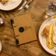 Папка для меню А5 Inko Horeca с кольцевым механизмом M04A5 Дуб Светло Коричевый - изображение 2