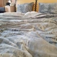 Постільна білизна KoTetextile плюшева велюрова двоспальна 180-215 см 70-70 2шт з резинкою париж сірий - изображение 4