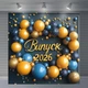 Фотозона на випускний Випуск 2026 вінок із синіх та золотих кульок на темному фоні банер 160x160см, №41002 - зображення 5