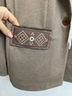 Женский трикотажный жакет с вышивкой и кистями Дуэт Modna KAZKA MKSH2855 - 42/44, Бежевий - изображение 5
