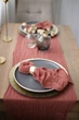 Марлевая салфетка для современной сервировки VTILENE , Pressed rose, 45х45 см - изображение 5