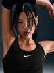 Спортивный топ для бега женский Nike Swoosh Pocket HF5360-010 L Черный (0197602796629) - изображение 4