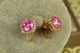 Серьги клипсы Xuping Jewelry Принцесса с розовым камнем 11 мм золотистые - изображение 2