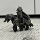 Коллекционная фигурка Гатс в доспехах Берсерка на коне — Мини-фигурка Berserk - изображение 3