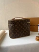 Косметичка в стиле Louis Vuitton канва 24х19х14 коричневая 45566 - изображение 10