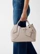 Torebka shopper damska duża Guess HWBG9914060-STO Pudrowa (800070352367) - obraz 2