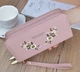 Модный женский кошелек клатч с вышивкой цветами на молнии Store Розовый - изображение 3