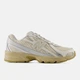 Бежевые кроссовки New Balance 740 38,5 (6) 24 см (U7403OO) - изображение 1