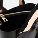 Torebka crossbody damska skórzana Furla WB02068BX4467TON001007 Czarna (800070358021) - obraz 4