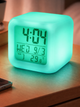 Годинник будильник хамелеон UFT Clock kub з термометром 10х10х10 см (clockkub) - зображення 7