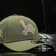 Кепка хаки New Era Football Taxi 9FORTY 60503439 - изображение 7