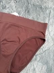 Жіночі трусики сліпи з ефектом втягування OUNO - L/XL - на стегна 98-108 см - Шоколадний - зображення 2