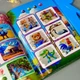Детская игрушка Волшебный Уиммельбух «Первые знания», WToys, сенсорные кнопки, украинский язык, сказки, песни, экзамены, загадки, в коробке 26,5 - 23,5 - 2,5 см (35818) - изображение 4