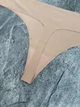 Безшовні трусики стрінги THIRDLOVE Comfort Stretch Thong Розмір: 2X стегна 129-135 см - Бежевий - изображение 6