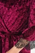 Халат женский полубатальный велюровый фиолетового цвета Fashion размер 50 (212267) - изображение 4