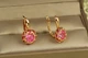 Серьги Xuping Jewelry Парфе с розовым камнем 2 см золотистые - изображение 2