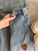 Джинсы для девочки с карманами и вышивкой 110 см - изображение 6