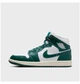 Кросівки жіночі Jordan Air 1 Retro Mid 44 Комбінований BQ6472-133 - зображення 3