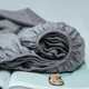 Простирадло на резинці Moon&Star Silver Stripe Satin Stripe 80х200х25 см (MS-850005802) - изображение 4